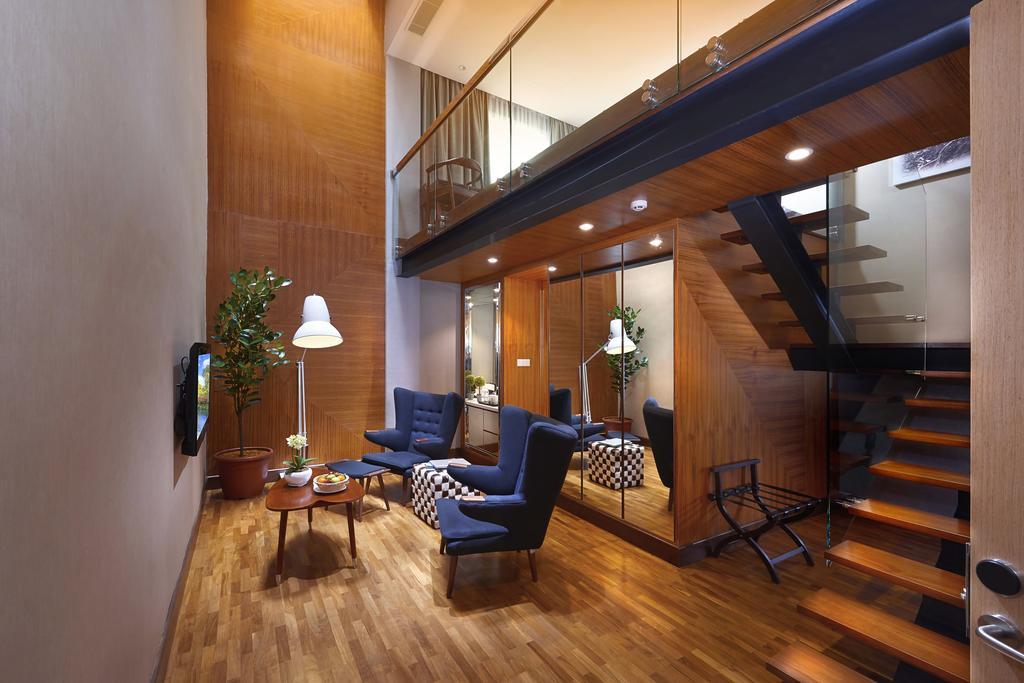Kingwood Boutique Hotel Мири Экстерьер фото